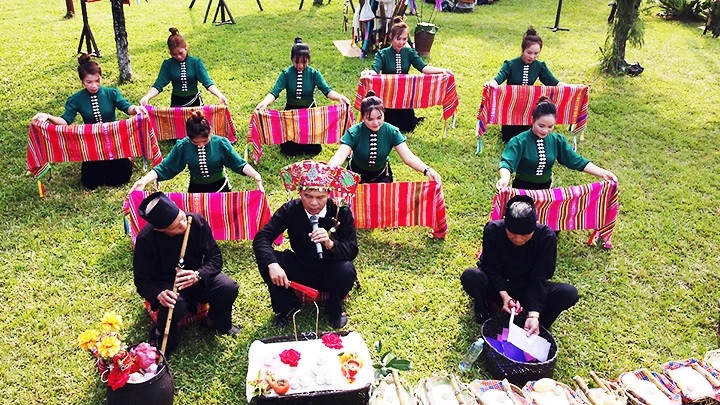 En el ritual dedicado a Then. En el ritual dedicado a Then.