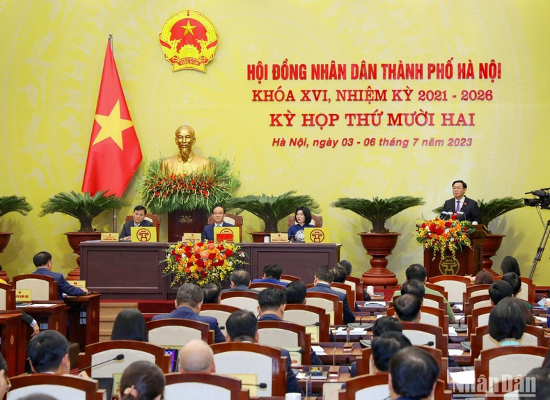 En la reunión. En la reunión.