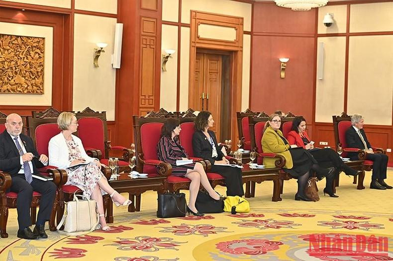 Miembros de la delegación del país oceánico.