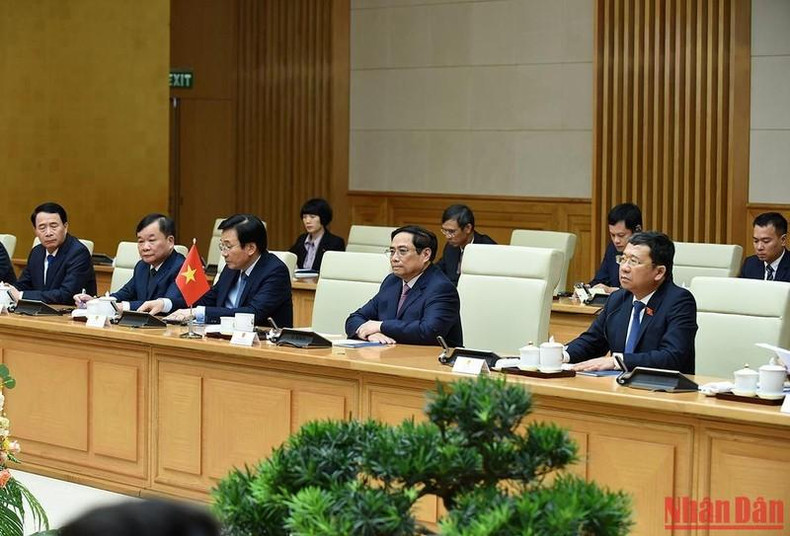 El premier y miembros del Gobierno vietnamita.