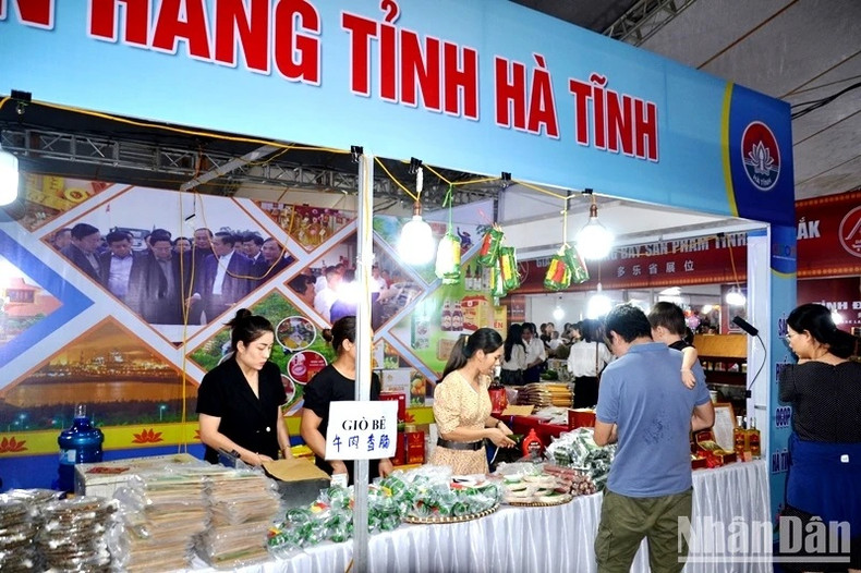 Stand de la central provincia vietnamita de Ha Tinh. Stand de la central provincia vietnamita de Ha Tinh.