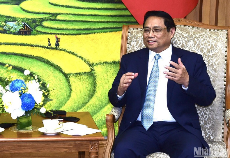 El premier vietnamita da sus palabras. El premier vietnamita da sus palabras.