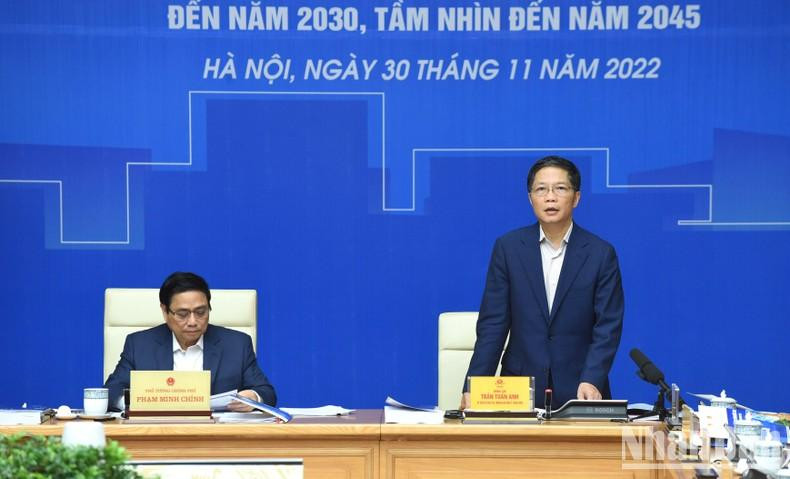 El compañero Tran Tuan Anh.