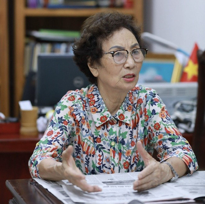 Bui Thi An, presidenta de la Asociación de Mujeres Intelectuales de Hanoi y directora del Club de Mujeres Científicas de la Federación del Trabajo de Hanói. (Fotografía: VNA) Bui Thi An, presidenta de la Asociación de Mujeres Intelectuales de Hanoi y directora del Club de Mujeres Científicas de la Federación del Trabajo de Hanói. (Fotografía: VNA)