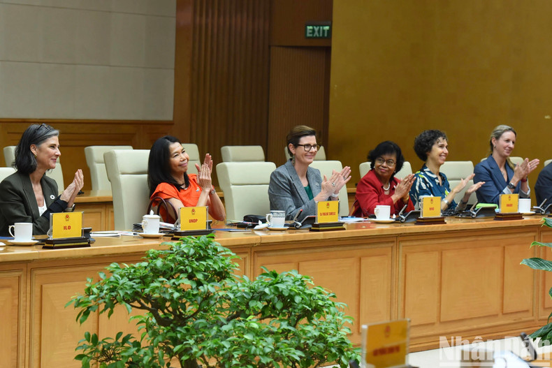 Los diplomáticos valoran el punto de vista de Vietnam sobre el multilateralismo. Los diplomáticos valoran el punto de vista de Vietnam sobre el multilateralismo.