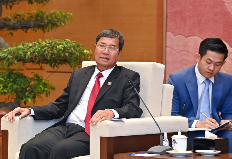 El vicepresidente de la Asamblea Nacional de Laos Khambay Damlath. El vicepresidente de la Asamblea Nacional de Laos Khambay Damlath.