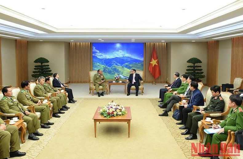 Escena de la reunión. Escena de la reunión.