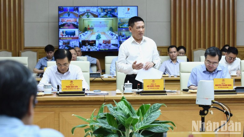 El ministro de Finanzas, Ho Duc Phoc. El ministro de Finanzas, Ho Duc Phoc.