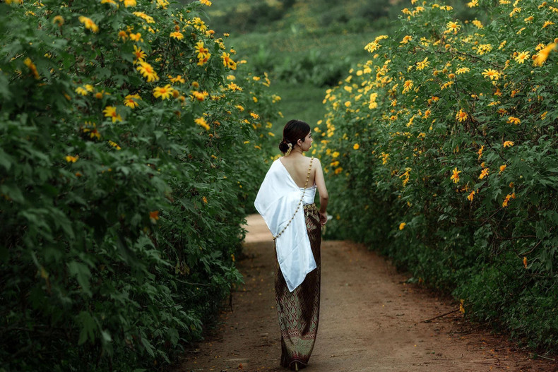 Además de quienes disfrutan de su belleza a simple vista, Chu Dang Ya es un destino atractivo para los aficionados a hacerse fotos.