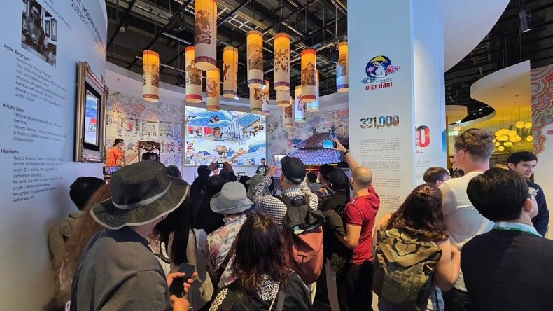 El pabellón de Vietnam recibe a numerosos visitantes. (Fotografía: Nhan Dan) El pabellón de Vietnam recibe a numerosos visitantes. (Fotografía: Nhan Dan)