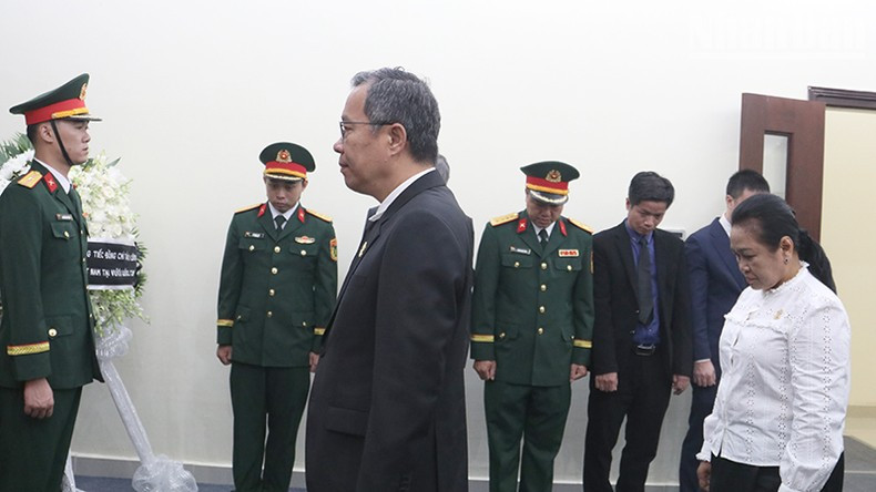 El vicepresidente del Senado de Camboya Thun Vathana expresa su pesar por la defunción del expresidente Tran Duc Luong, cuyas numerosas contribuciones a las relaciones entre Vietnam y Camboya han ayudado a consolidar y ampliar la cooperación y la amistad entre los dos Gobiernos y pueblos.