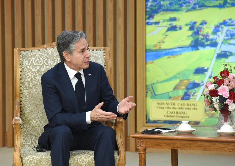 El diplomático realiza una visita del 14 al 16 de abril a Vietnam por invitación del ministro de Relaciones Exteriores anfitrión, Bui Thanh Son. El diplomático realiza una visita del 14 al 16 de abril a Vietnam por invitación del ministro de Relaciones Exteriores anfitrión, Bui Thanh Son.