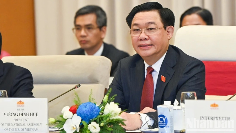 El titular del Legislativo vietnamita, Vuong Dinh Hue.