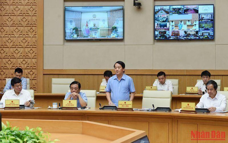 El ministro y jefe del Comité de Asuntos Étnicos, Hau A Lenh. El ministro y jefe del Comité de Asuntos Étnicos, Hau A Lenh.