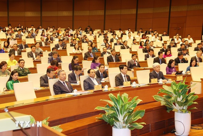 Dirigentes del Partido y del Estado en el acto. Dirigentes del Partido y del Estado en el acto.