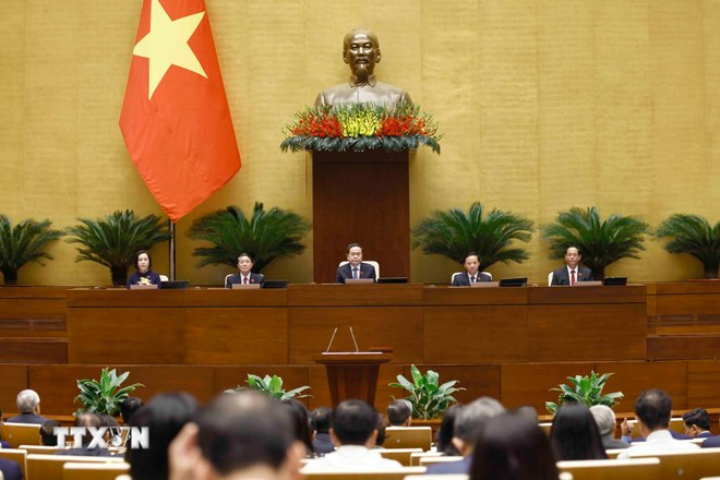 Thanh Man y los vicepresidentes de la Asamblea Nacional. Thanh Man y los vicepresidentes de la Asamblea Nacional.