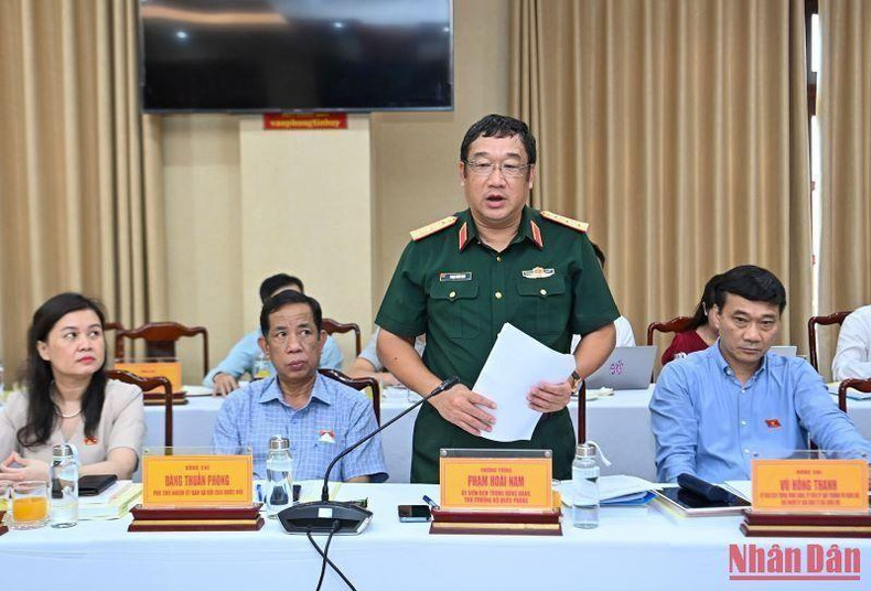 El viceministro de Defensa Pham Hoai Nam. El viceministro de Defensa Pham Hoai Nam.