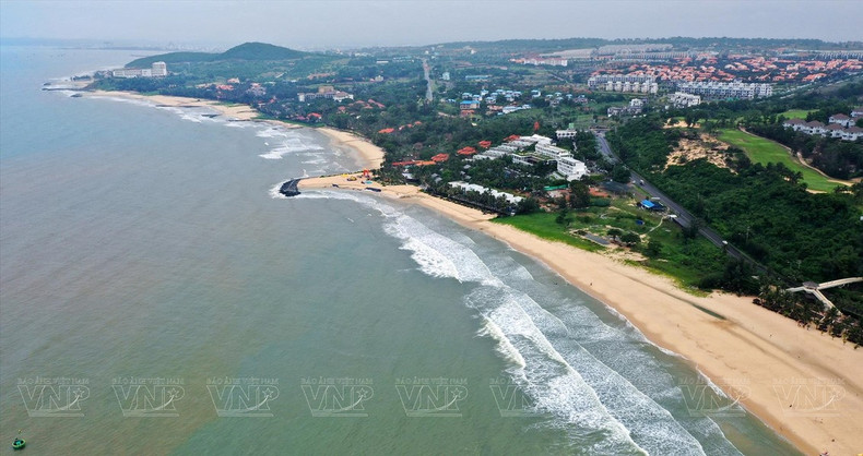 En la zona rocosa de Ong Dia hay muchas playas hermosas.