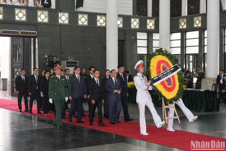 La delegación de la Asociación de Abogados de Vietnam. La delegación de la Asociación de Abogados de Vietnam.