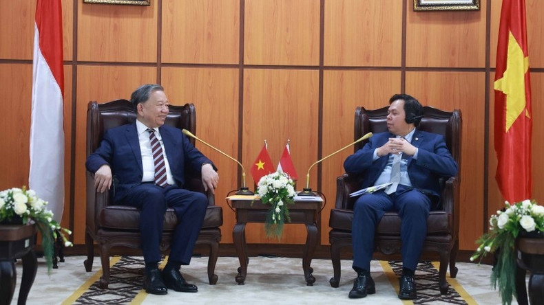 Los dos dirigentes sostienen conversaciones.