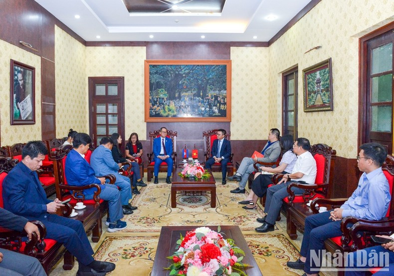 Escena del encuentro. Escena del encuentro.