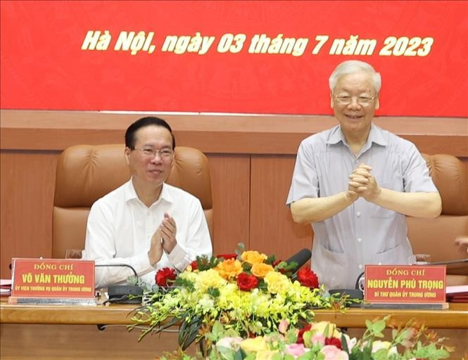 La cita también contó con la presencia del presidente del país, Vo Van Thuong. La cita también contó con la presencia del presidente del país, Vo Van Thuong.