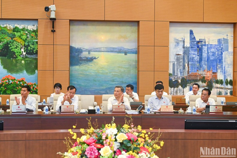 Miembros del Comité Permanente de la Asamblea Nacional.