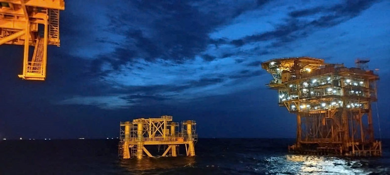 La base de la plataforma BK-23 se ubica cerca de la plataforma BK-14 existente. La base de la plataforma BK-23 se ubica cerca de la plataforma BK-14 existente.