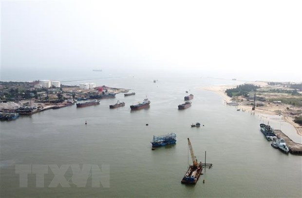 Barcos en el Puerto marítimo de Cua Viet. (Fotografía: VNA) Barcos en el Puerto marítimo de Cua Viet. (Fotografía: VNA)