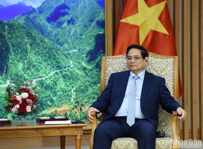 El premier vietnamita da palabras.