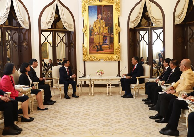 El primer ministro tailandés, Srettha Thavisin, recibe al canciller vietnamita Bui Thanh Son (Fuente: VNA) El primer ministro tailandés, Srettha Thavisin, recibe al canciller vietnamita Bui Thanh Son (Fuente: VNA)