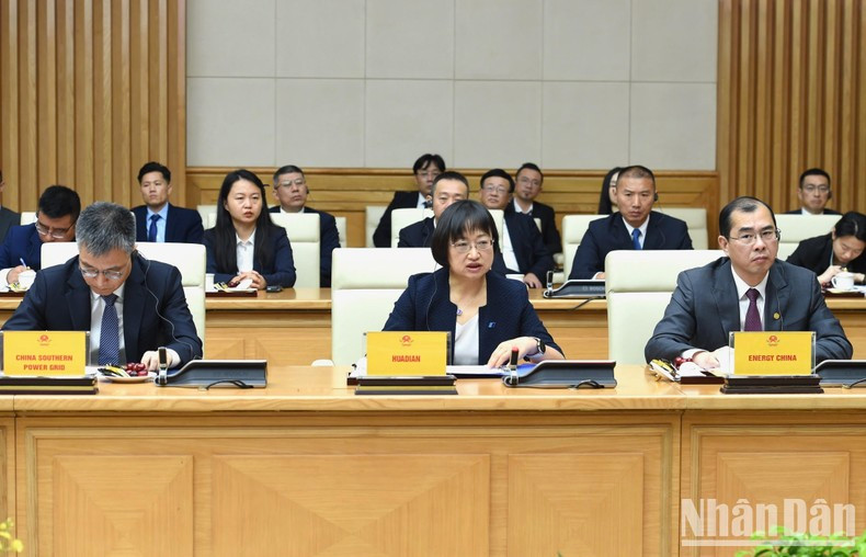 Representantes de dirigentes de empresas chinas en el evento.