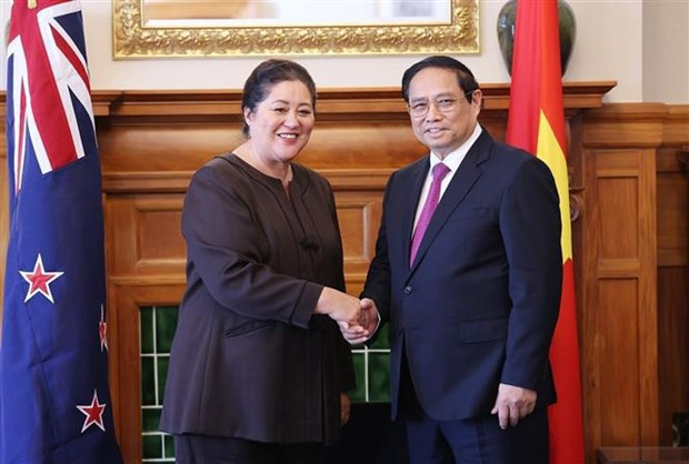 El primer ministro de Vietnam, Pham Minh Chinh, y la gobernadora general de Nueva Zelanda, Cindy Kiro, (Fuente: VNA) El primer ministro de Vietnam, Pham Minh Chinh, y la gobernadora general de Nueva Zelanda, Cindy Kiro, (Fuente: VNA)