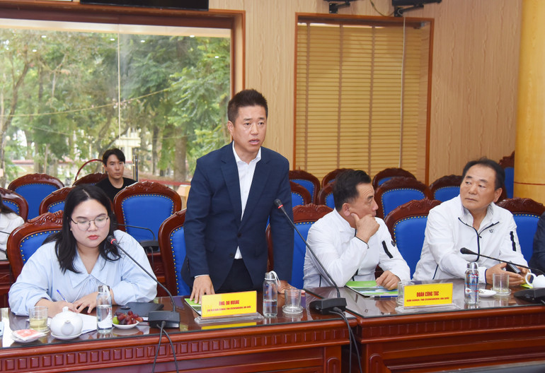 Do Huijae, presidente del condado de Seongju (provincia de Gyeongsangbuk-do, Corea del Sur), habla en el evento.