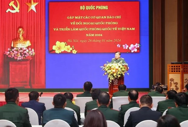El viceministro de Defensa de Vietnam, coronel general Hoang Xuan Chien, habla en una conferencia de prensa para presentar el evento. (Foto: VNA) El viceministro de Defensa de Vietnam, coronel general Hoang Xuan Chien, habla en una conferencia de prensa para presentar el evento. (Foto: VNA)