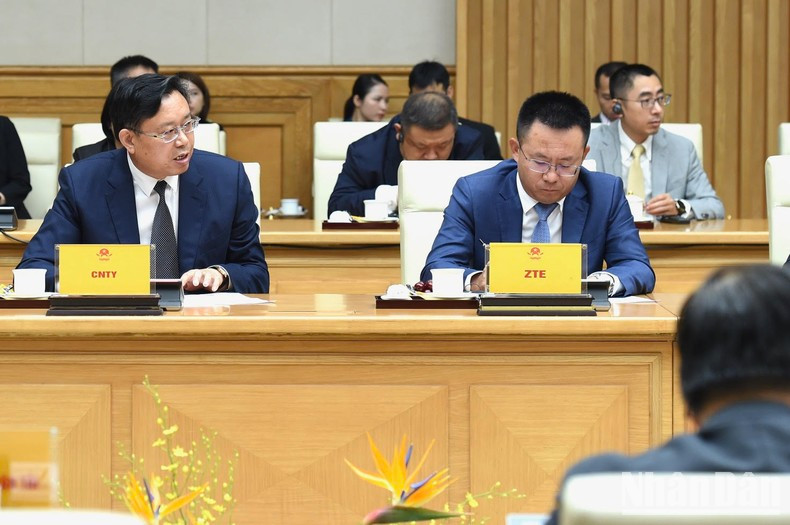 Representantes de dirigentes de empresas chinas en el evento.