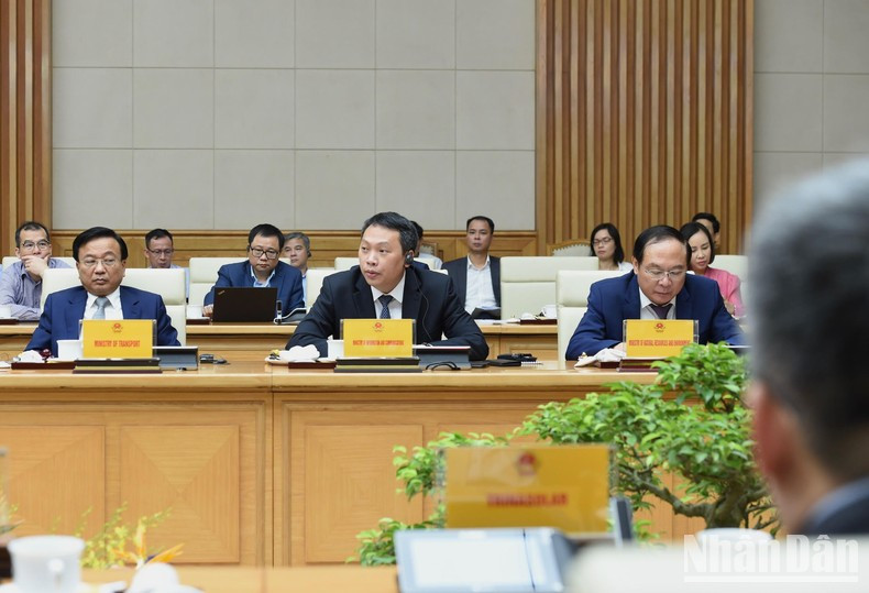 El viceministro de Información y Comunicación de Vietnam, Nguyen Huy Dung.