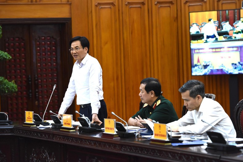 El ministro Tran Van Son, presidente de la Oficina del Gobierno.