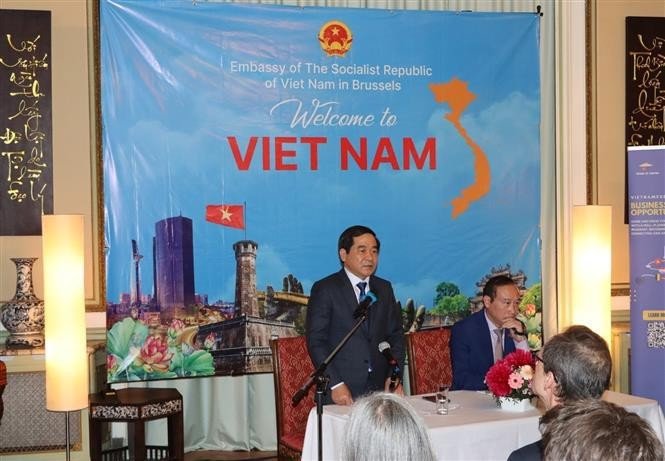 El presidente del Consejo Popular de Thai Binh, Nguyen Tien Thanh, en la cita. (Fuente: VNA) El presidente del Consejo Popular de Thai Binh, Nguyen Tien Thanh, en la cita. (Fuente: VNA)