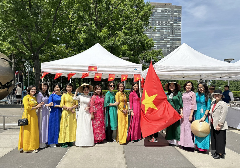 Trabajadoras de la delegación de Vietnam ante la ONU en Nueva York.