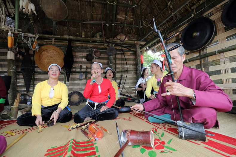 El festival Khai Ha comprende muchas actividades culturales y artísticas. (Foto: VNA) El festival Khai Ha comprende muchas actividades culturales y artísticas. (Foto: VNA)