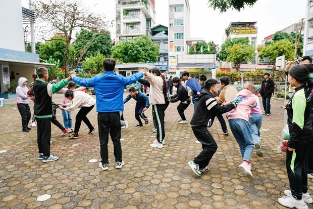 Los estudiantes de la escuela secundaria Esperanza de Hanói se unen a las actividades del evento benéfico "Hello Dream Day". (Fuente: VNA)