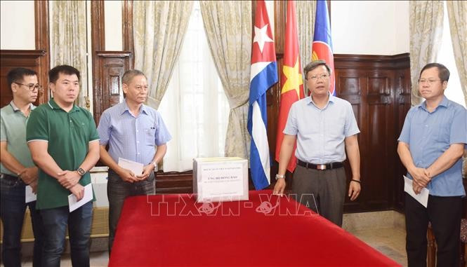 El embajador del países del Sudeste Asiático en La Habana, Le Quang Long, interviene en el evento. (Fuente: VNA)