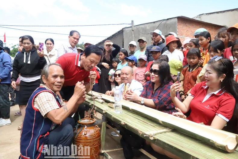 Muchos turistas llegan a disfrutar de la festividad y los platos tradicionales.