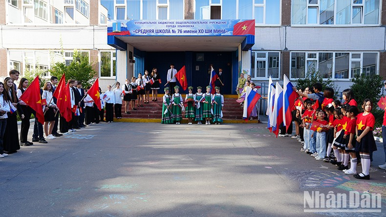 Escuela 76 que lleva el nombre del Presidente Ho Chi Minh.