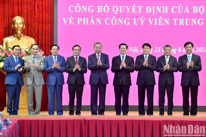 En el acto. En el acto.