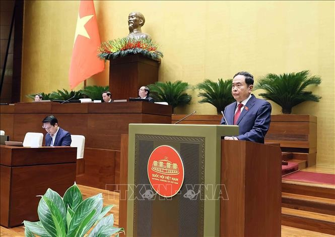 El presidente de la Asamblea Nacional de Vietnam, Tran Thanh Man, habla en la sesión. (Fuente: VNA)