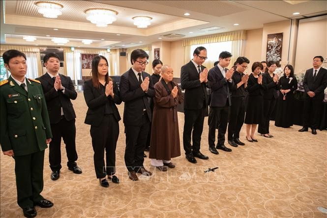 Connacionales en Japón rinden homenaje al secretario general Nguyen Phu Trong. Connacionales en Japón rinden homenaje al secretario general Nguyen Phu Trong.
