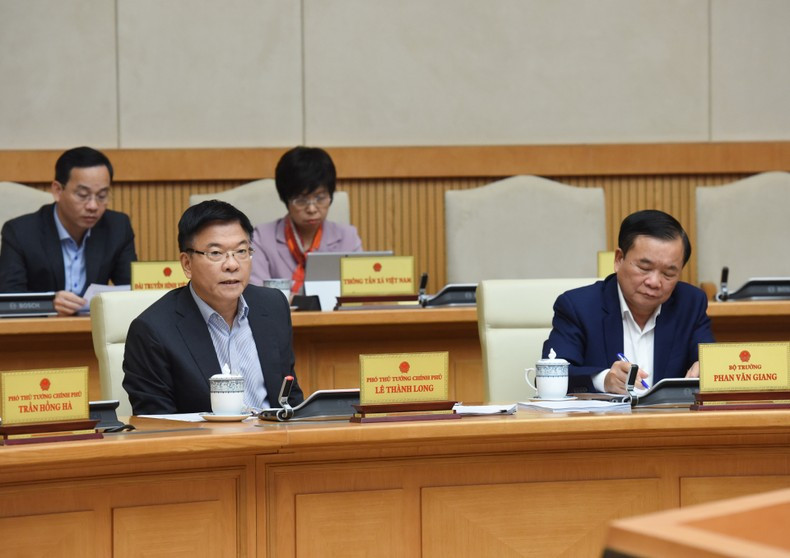 El vicepremier Le Thanh Long habla en la cita. El vicepremier Le Thanh Long habla en la cita.