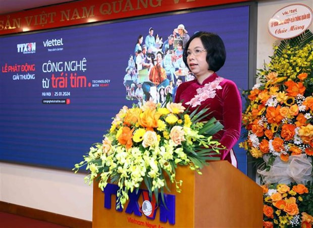 Vu Viet Trang, directora general de la VNA y presidenta del Consejo del Premio, convoca al Premio "Tecnología con corazón" (Fuente: VNA) Vu Viet Trang, directora general de la VNA y presidenta del Consejo del Premio, convoca al Premio "Tecnología con corazón" (Fuente: VNA)